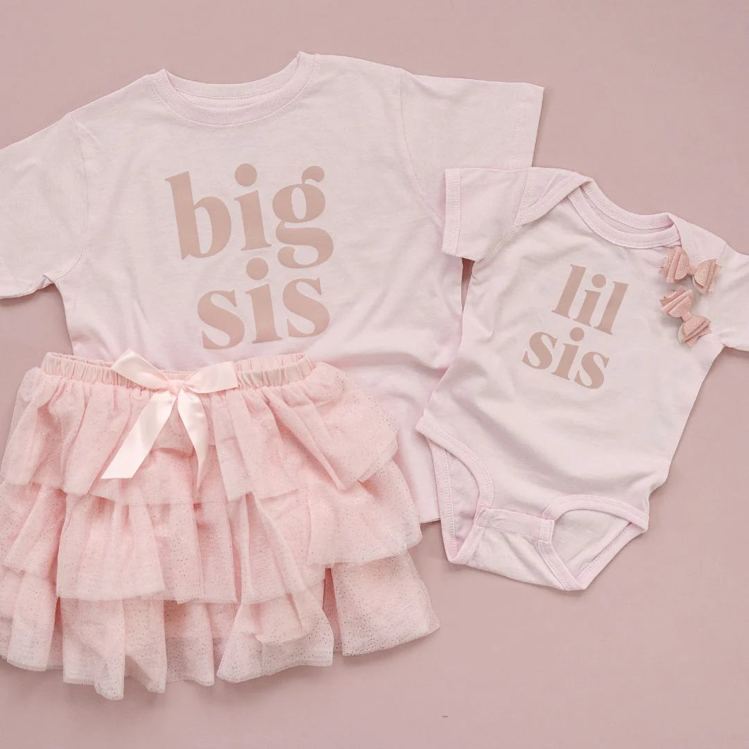Lil Sis Short Sleeve Bodysuit