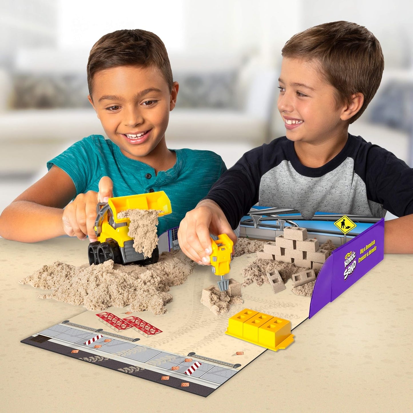 Dig & Demolish Truck Kinetic Sand